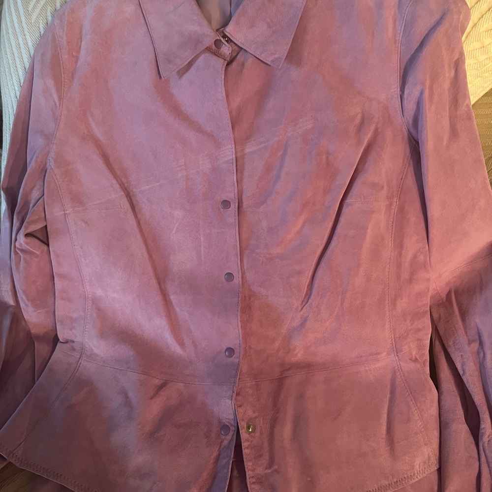 Nordstrom Halogen suede outfit. Long sleeve top & matching skirt.